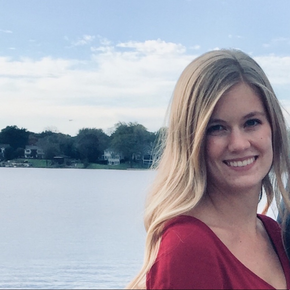Meet your Posher, Lauren